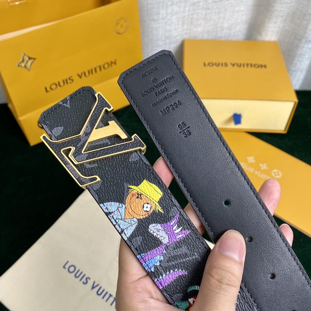 Louis Vuitton Reversible Belt    40mm - DopestKickz