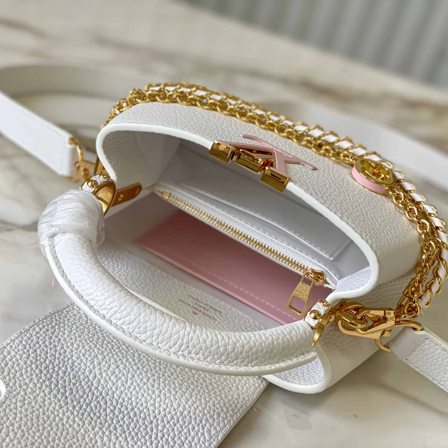 Louis Vuitton Capucines BB   M12279 - DopestKickz