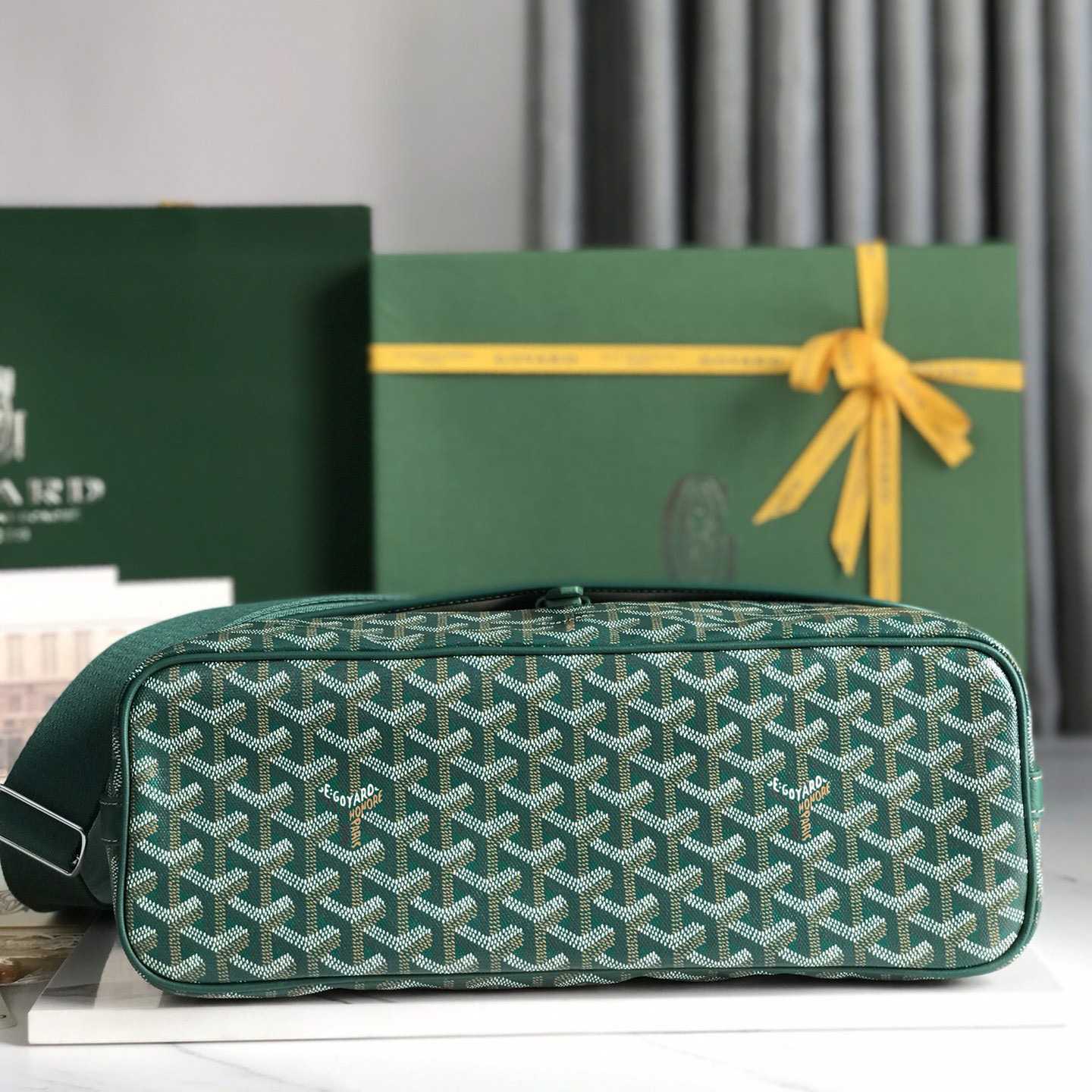 Goyard Capetien MM Messenger Bag   - DopestKickz