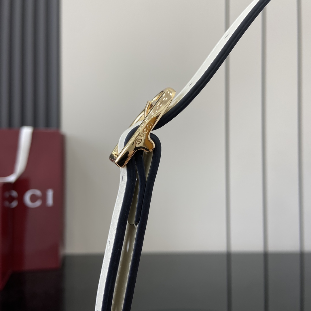 Gucci 73 Mini Bucket Bag - DopestKickz