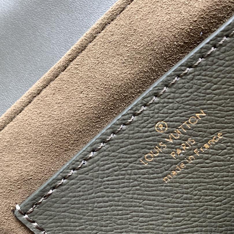  Louis Vuitton New Wave Multi-Pochette   （21x13x6.5cm）  M56471 - DopestKickz