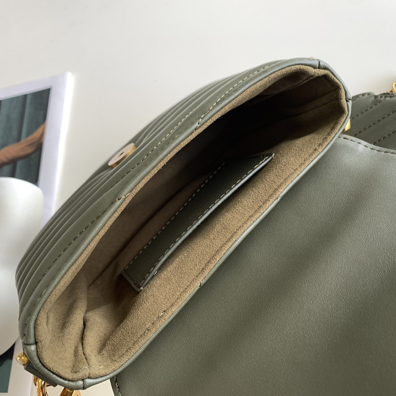  Louis Vuitton New Wave Multi-Pochette   （21x13x6.5cm）  M56471 - DopestKickz