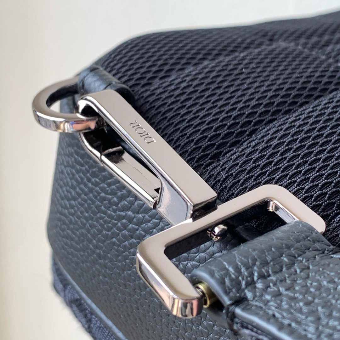 Dior Rider 2.0 Sling Bag  - DopestKickz