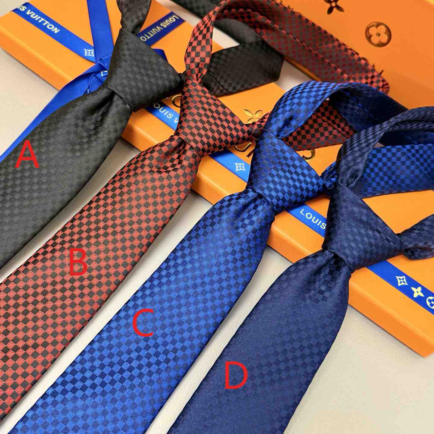 Louis Vuitton Damier Classique Tie - DopestKickz