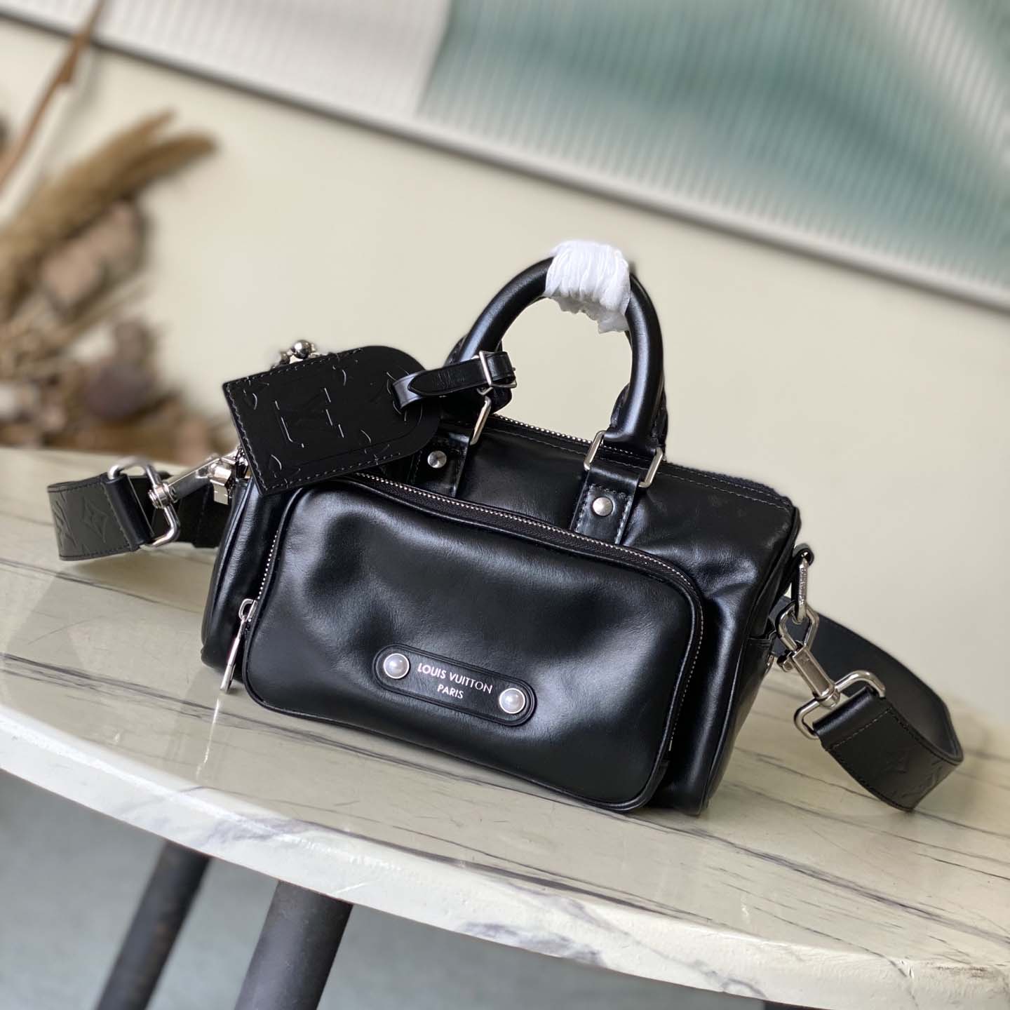 Louis Vuitton Keepall Cargo Bandoulière 25   M13988 - DopestKickz