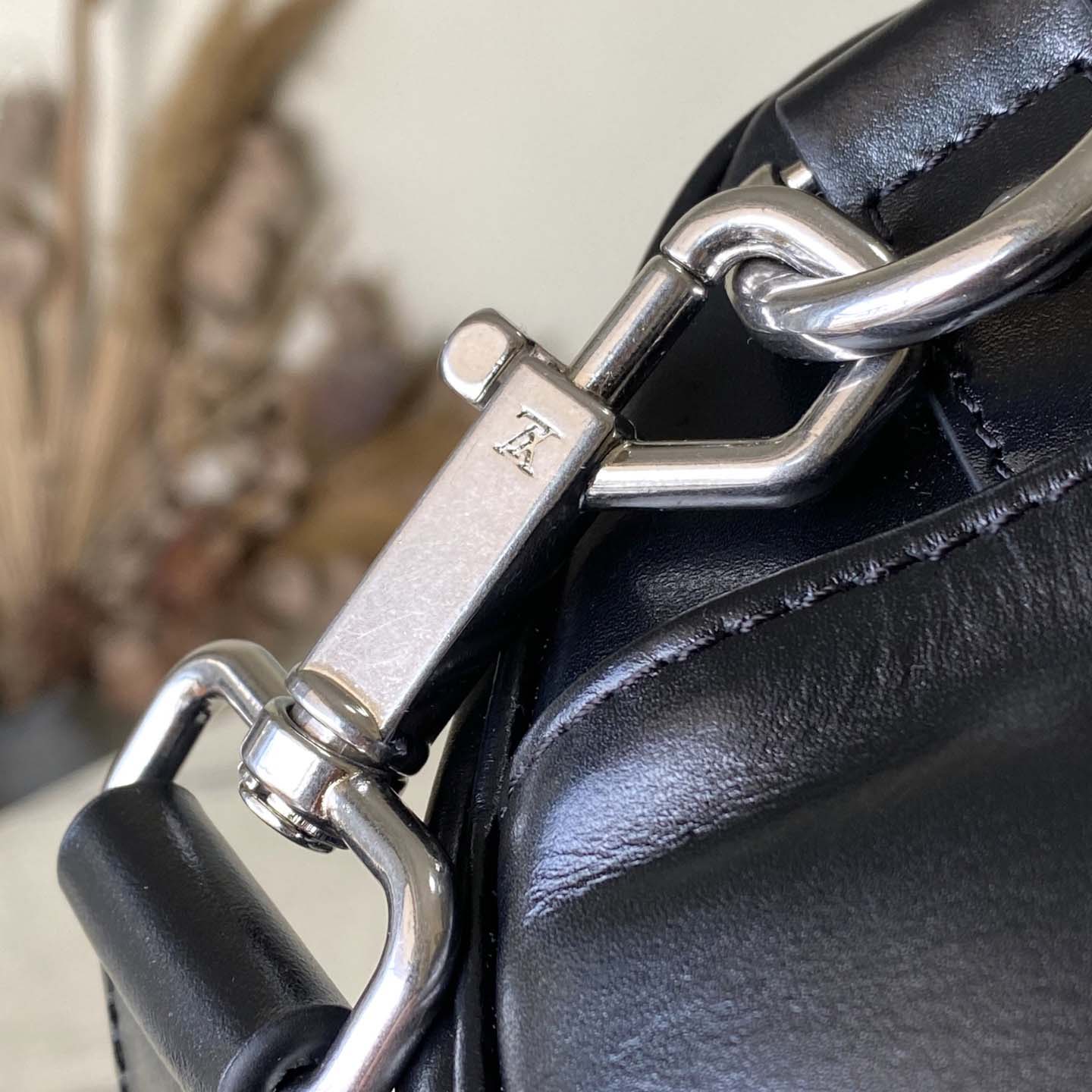 Louis Vuitton Keepall Cargo Bandoulière 25   M13988 - DopestKickz