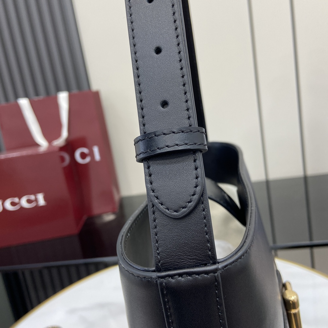 Gucci 73 Small Bucket Bag - DopestKickz