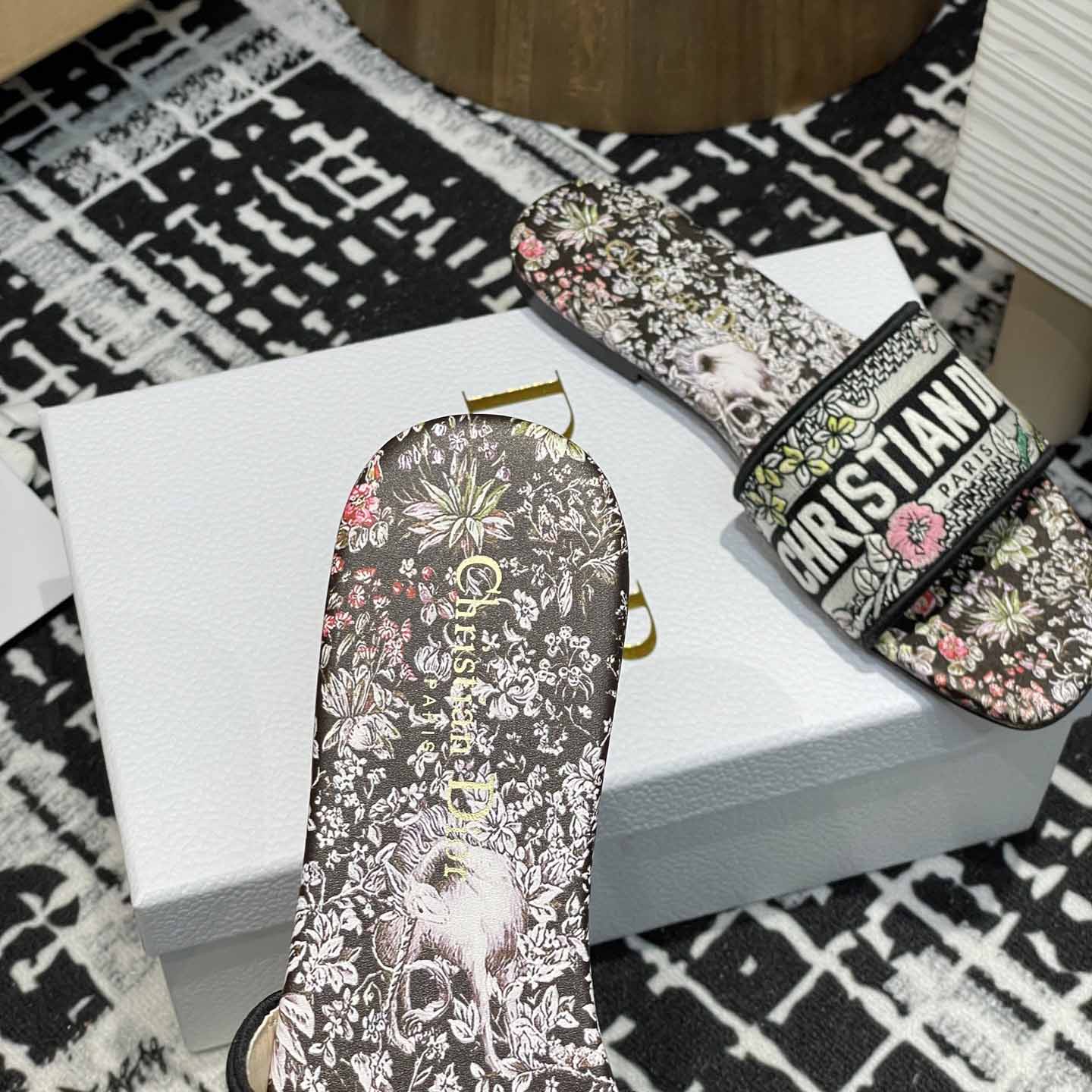 Dior Dway Slide  - DopestKickz