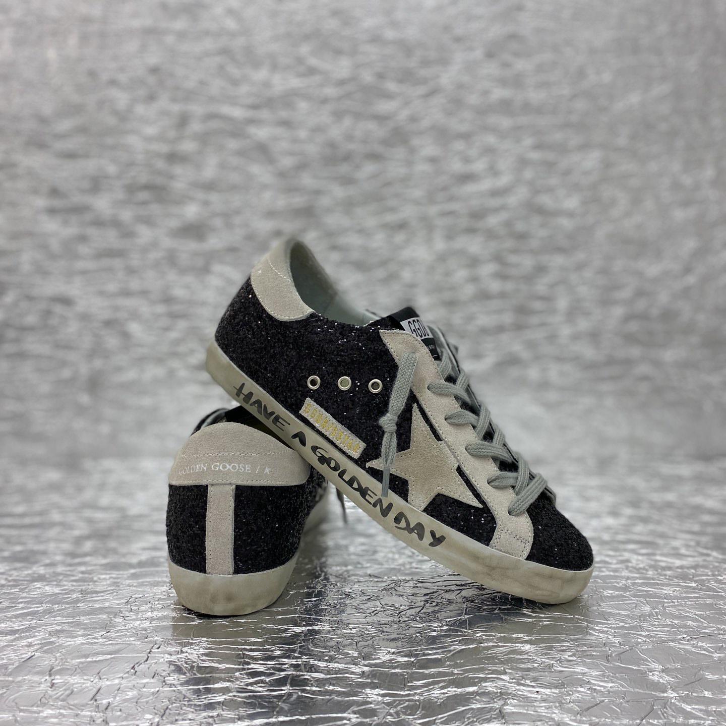 Golden Goose Sneakers - DopestKickz