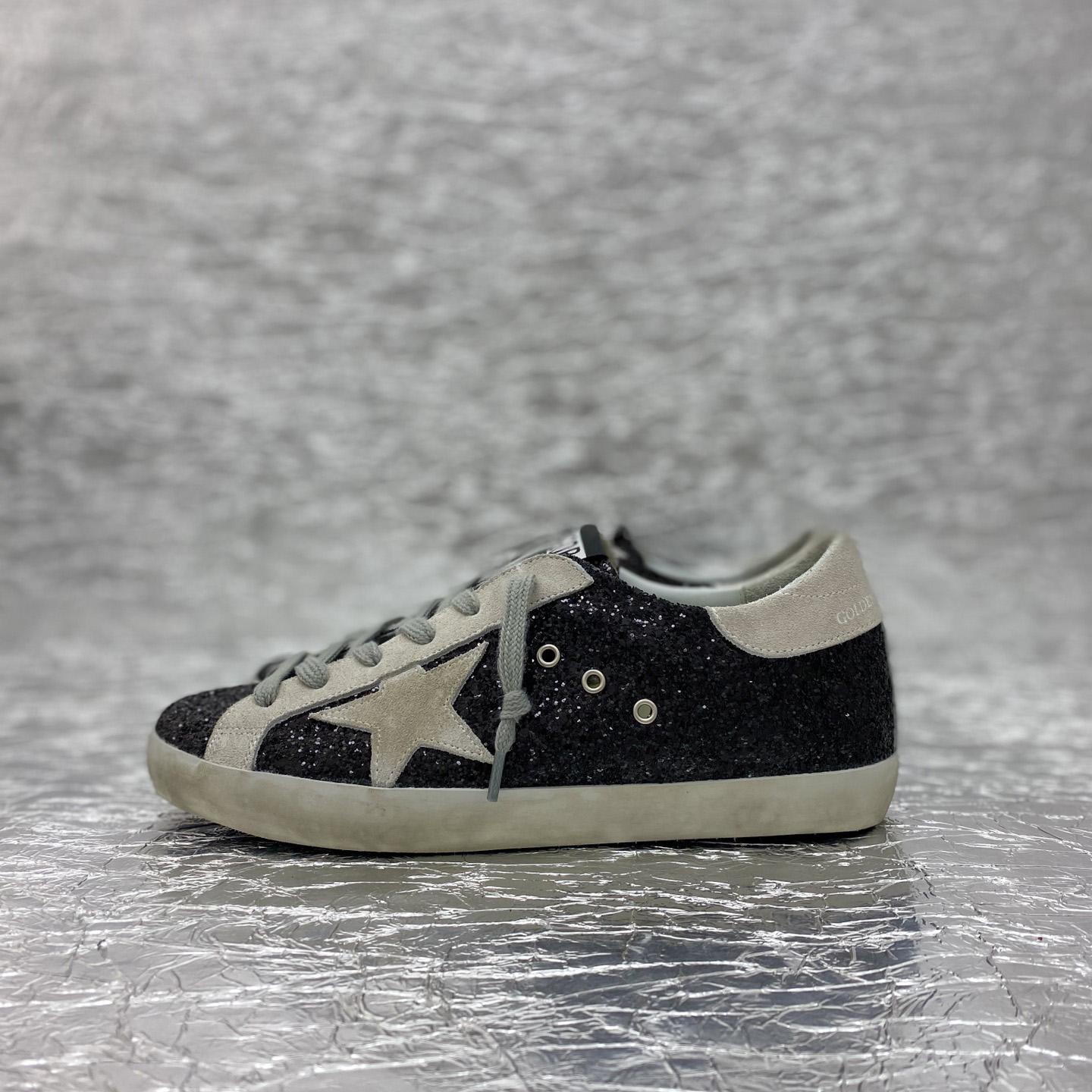 Golden Goose Sneakers - DopestKickz