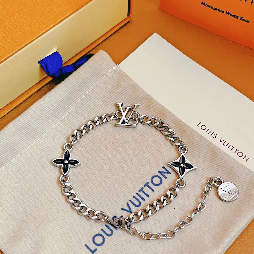 Louis Vuitton LV Spike Bracelet    M1520 - DopestKickz