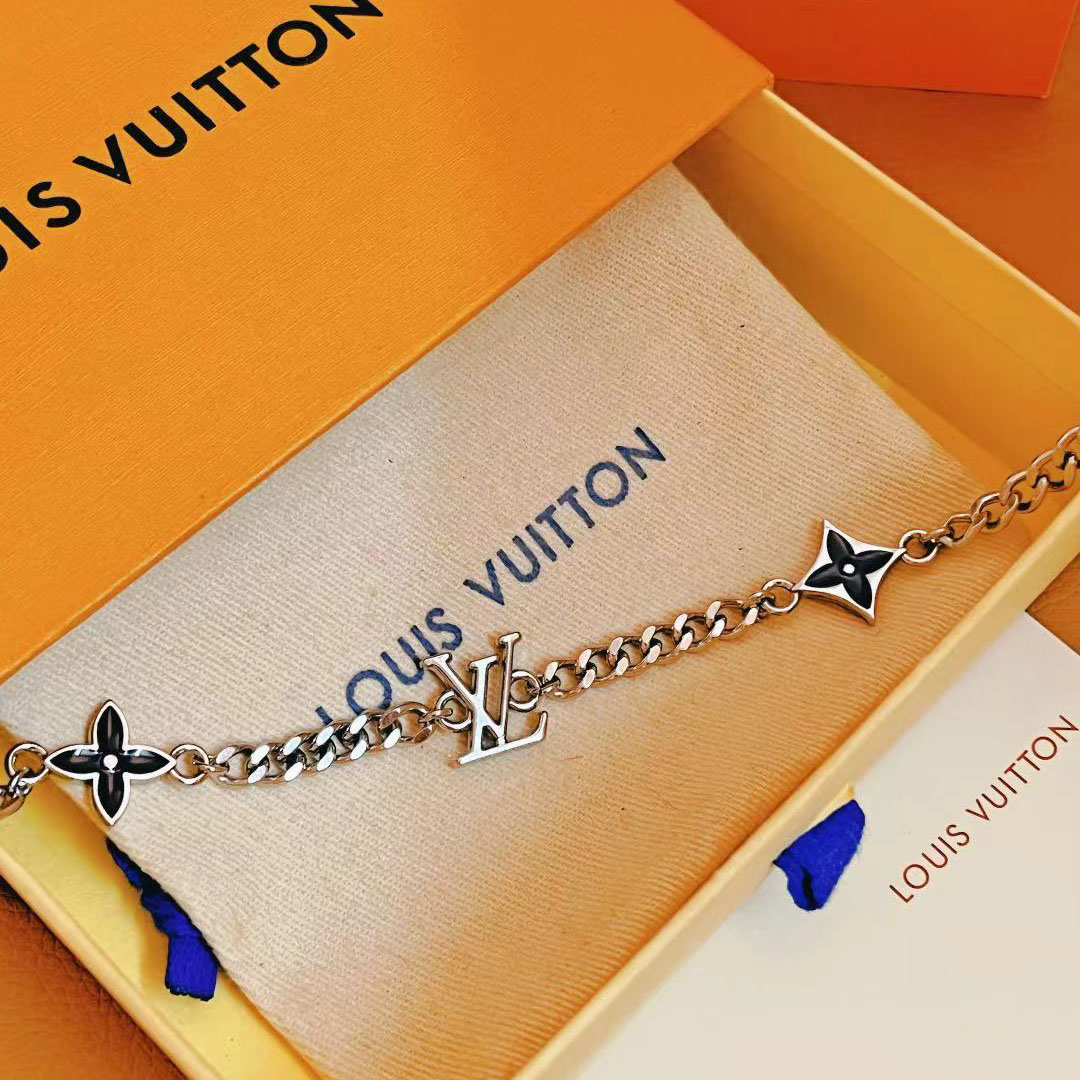 Louis Vuitton LV Spike Bracelet    M1520 - DopestKickz