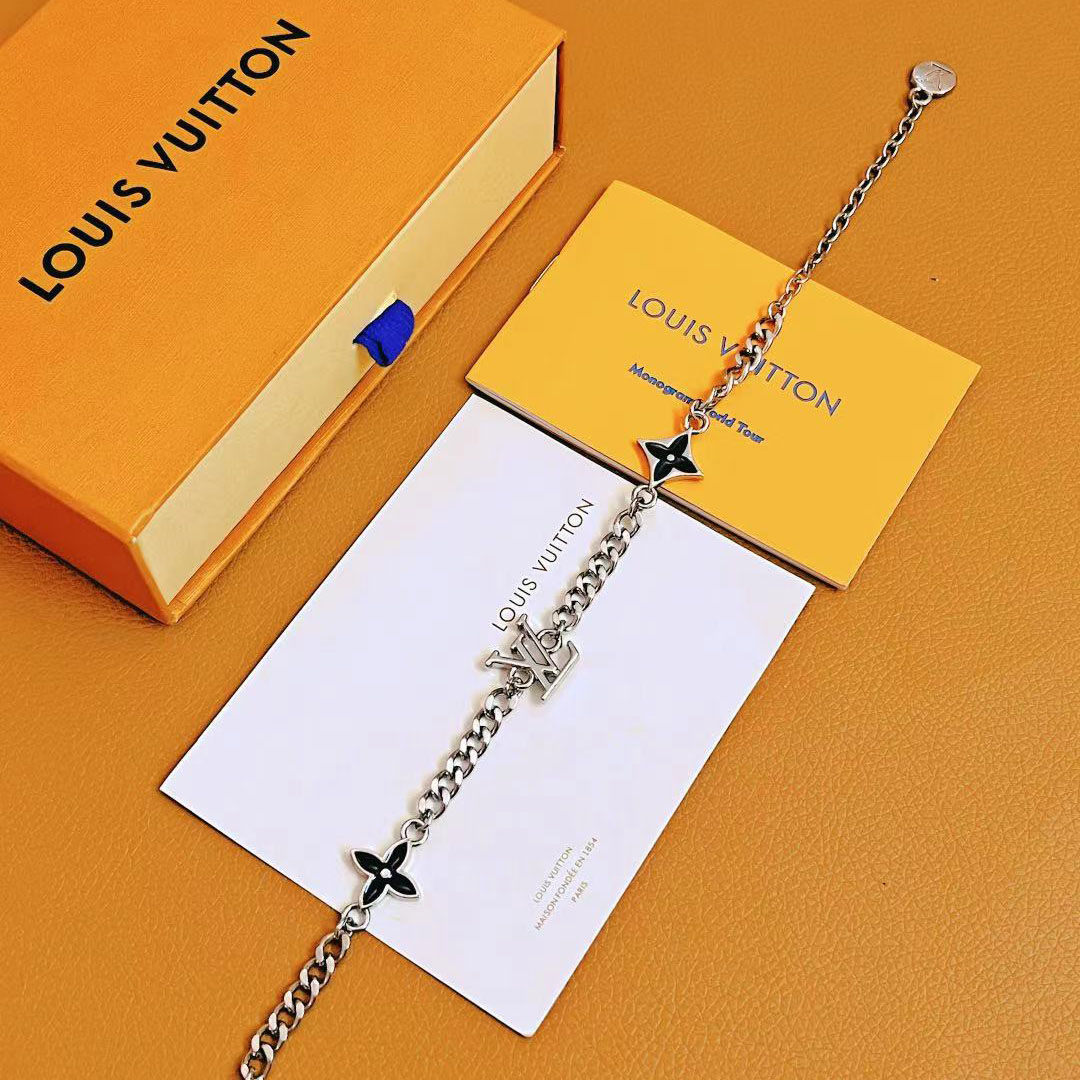 Louis Vuitton LV Spike Bracelet    M1520 - DopestKickz
