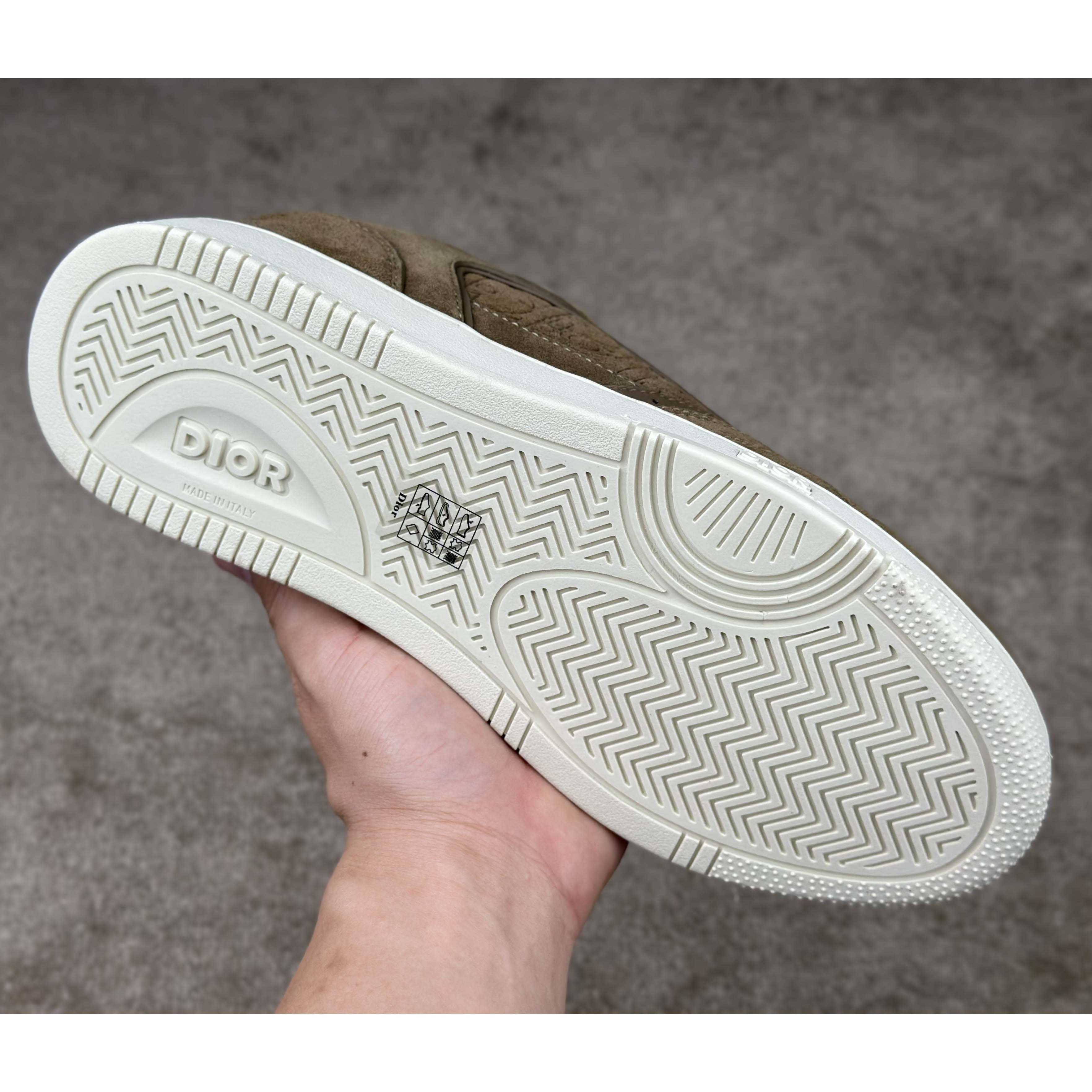 Dior B27 Low-Top Sneaker  - DopestKickz