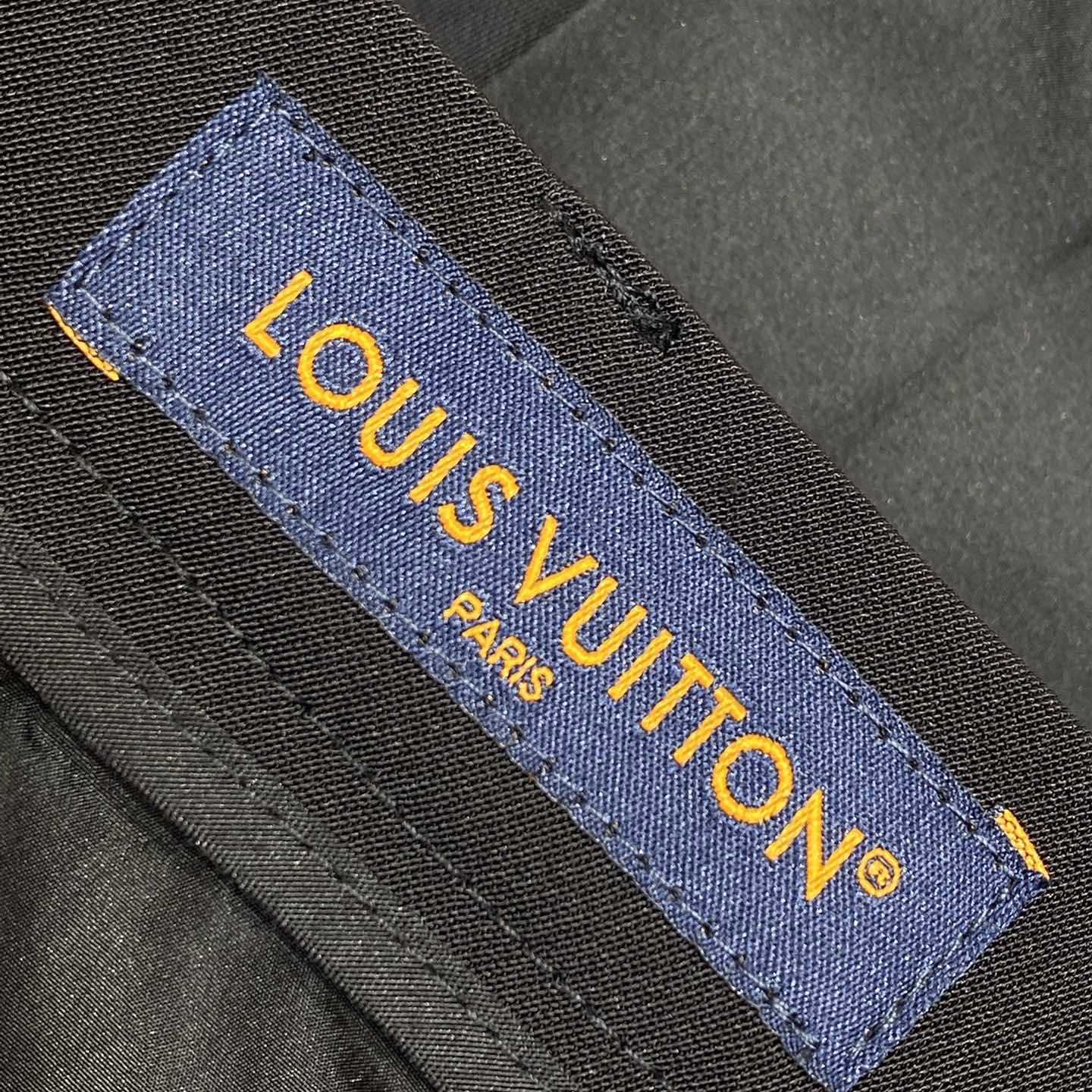 Louis Vuitton Preppy Tailored Jersey Pants  1AGTNN - DopestKickz