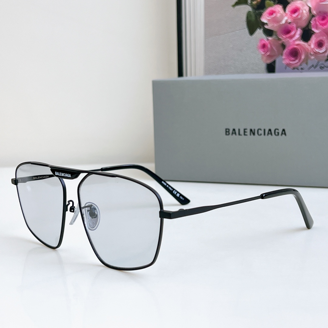 Balenciaga Tag 2.0 Navigator Sunglasses   BB0246SA - DopestKickz