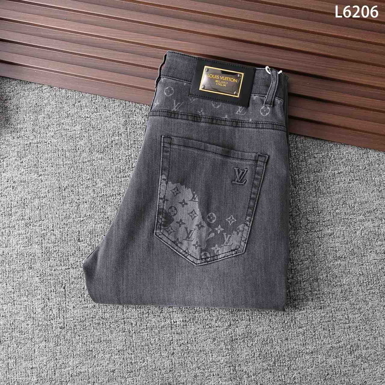 Louis Vuitton Jeans - DopestKickz