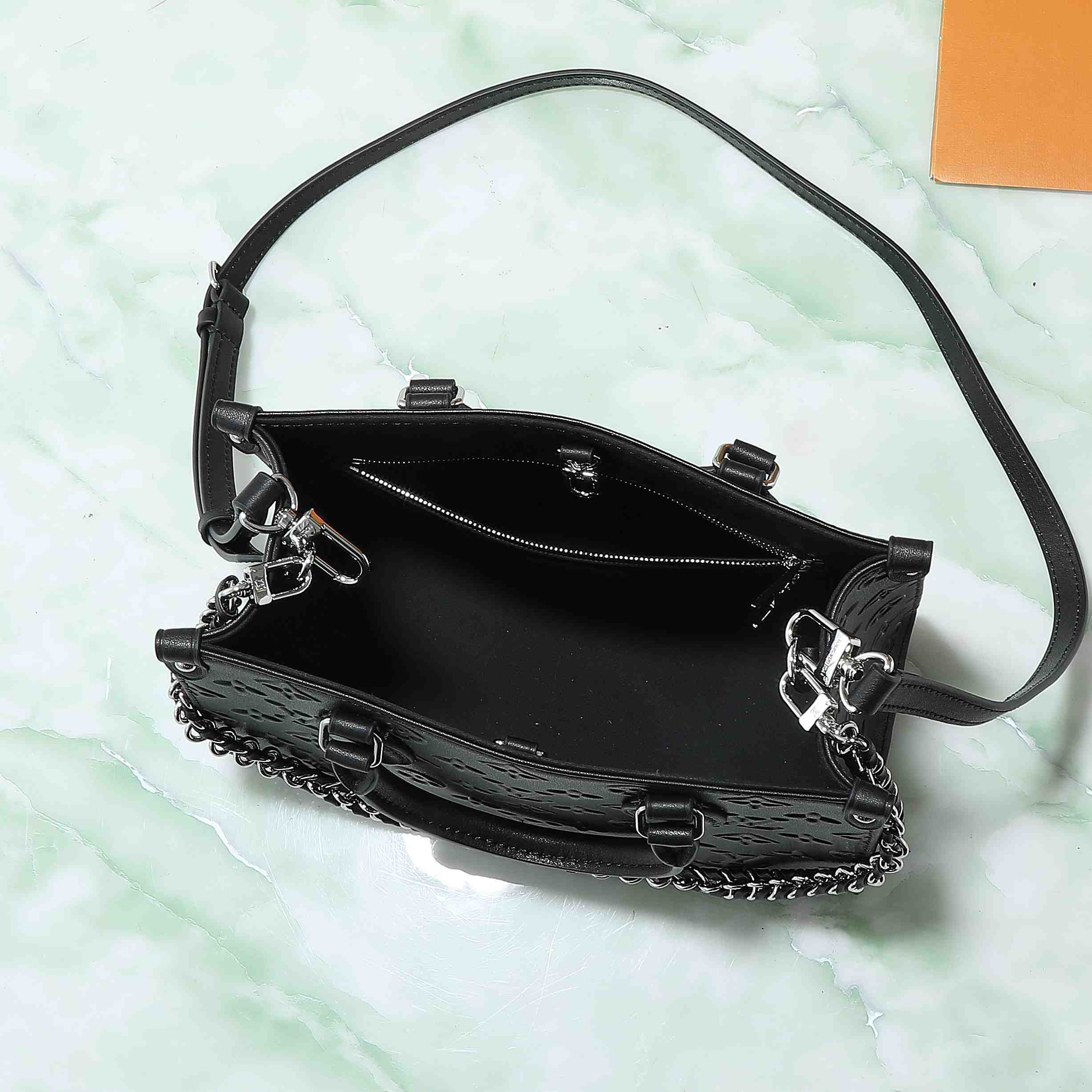 Louis Vuitton OnTheGo PM   M14576 - DopestKickz