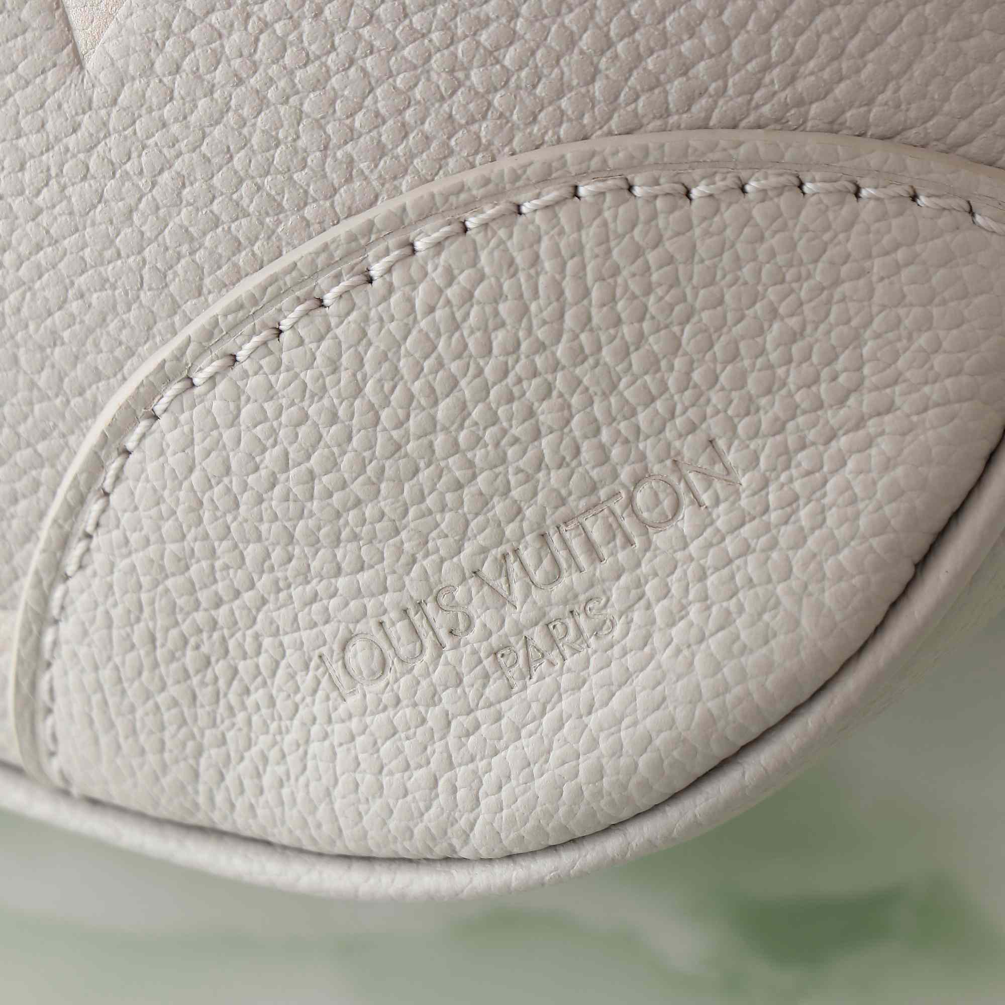 Louis Vuitton Boulogne   M14211 - DopestKickz