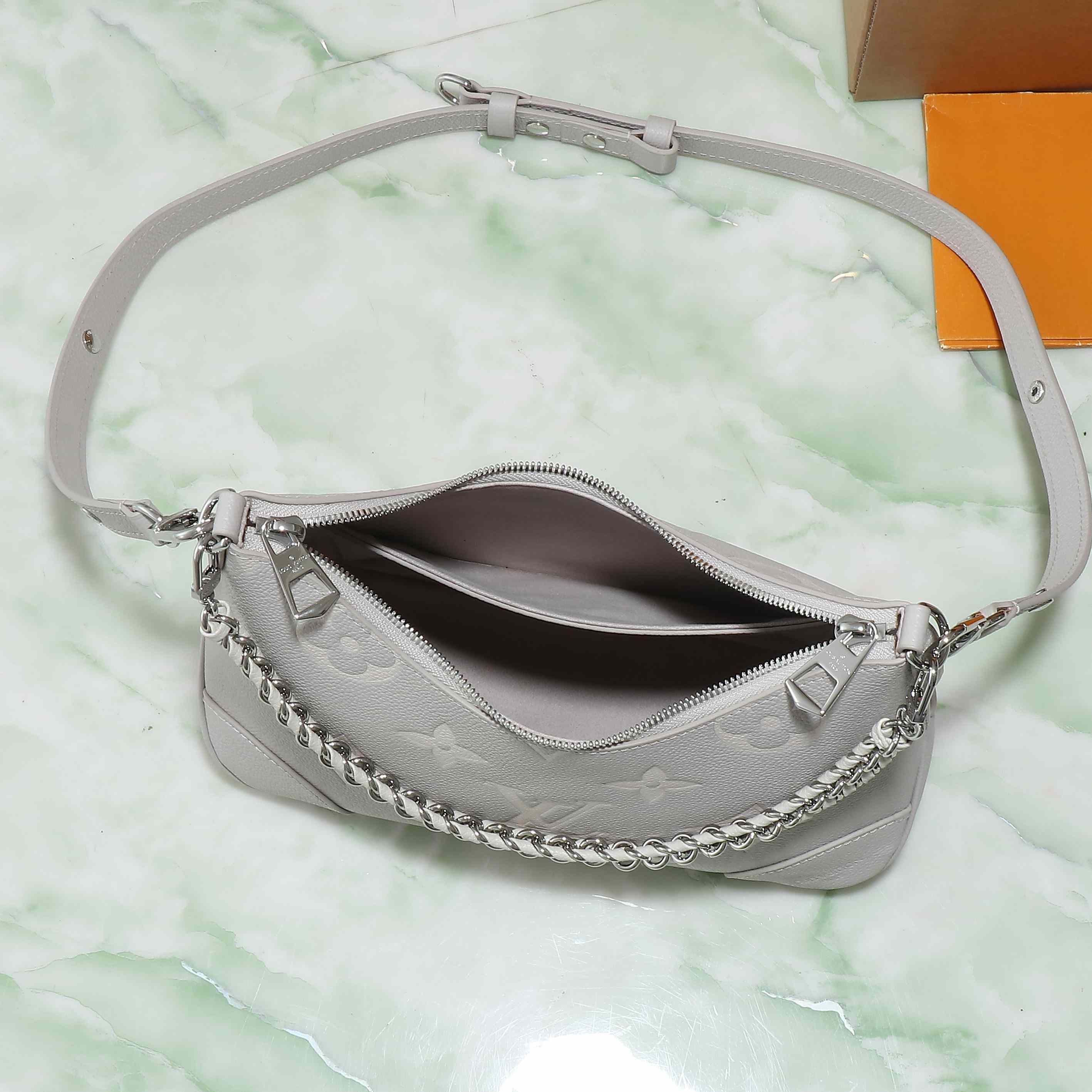 Louis Vuitton Boulogne   M14211 - DopestKickz