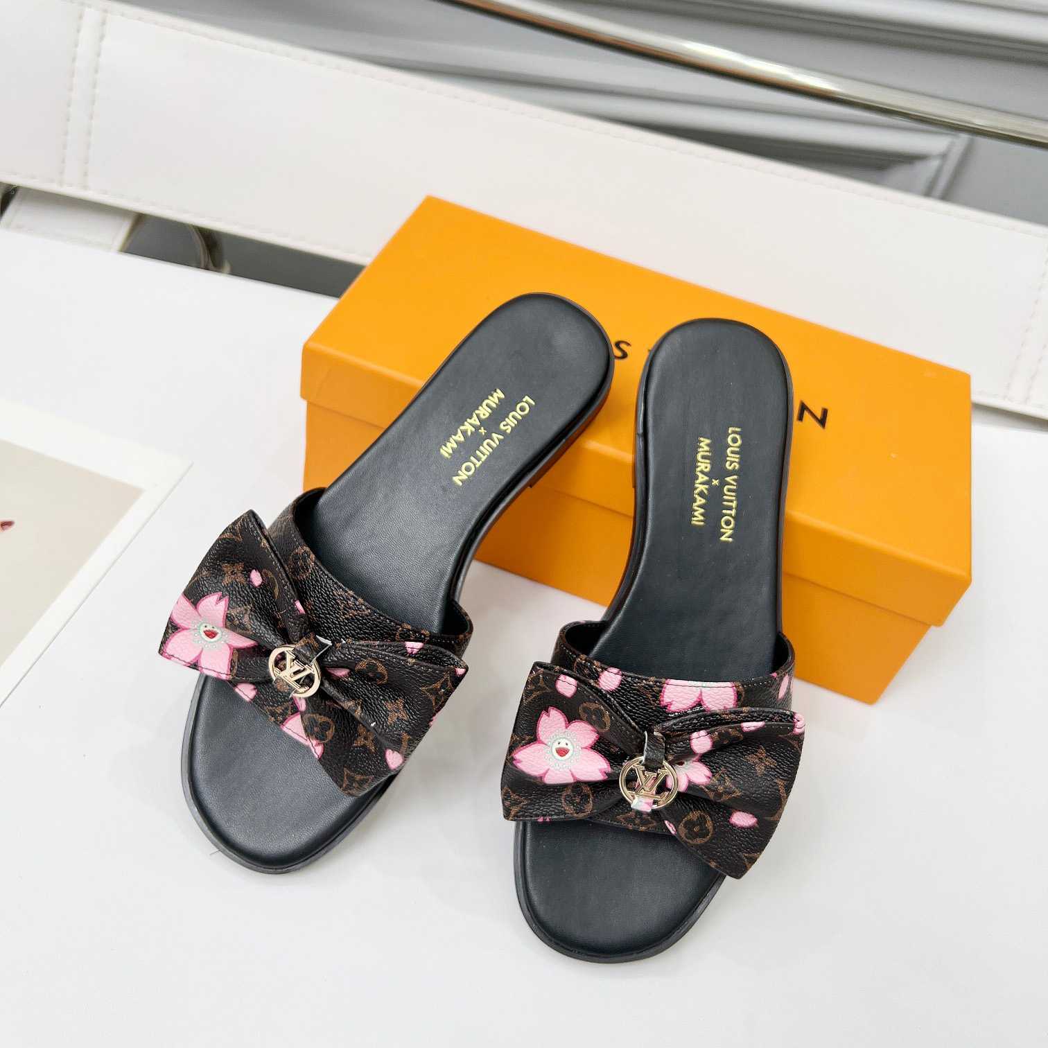 Louis Vuitton LV x TM Lily Flat Mule   1AGVYB - DopestKickz