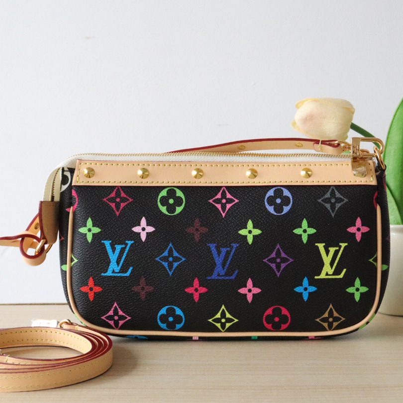  Louis Vuitton Pouch Pochette  22*13cm   M92649 - DopestKickz