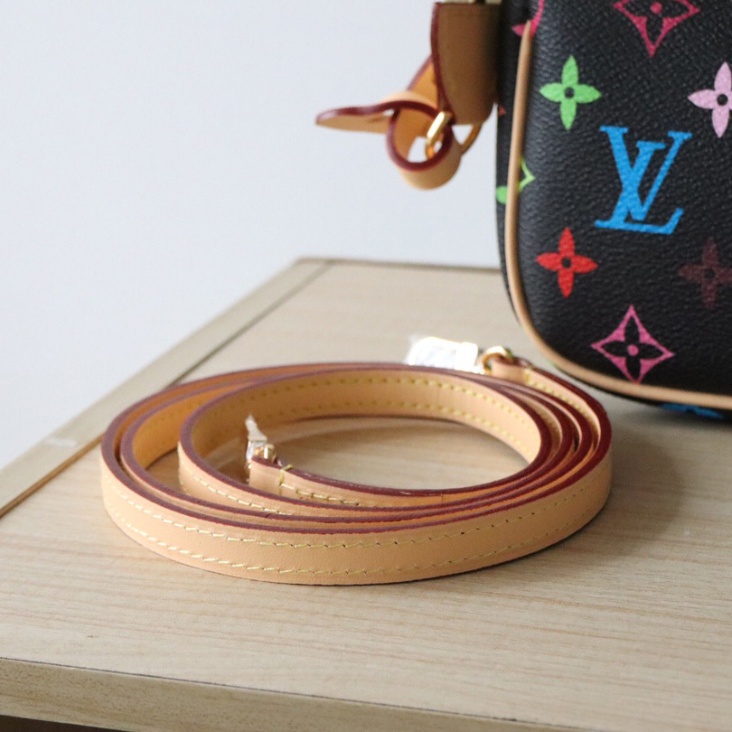  Louis Vuitton Pouch Pochette  22*13cm   M92649 - DopestKickz