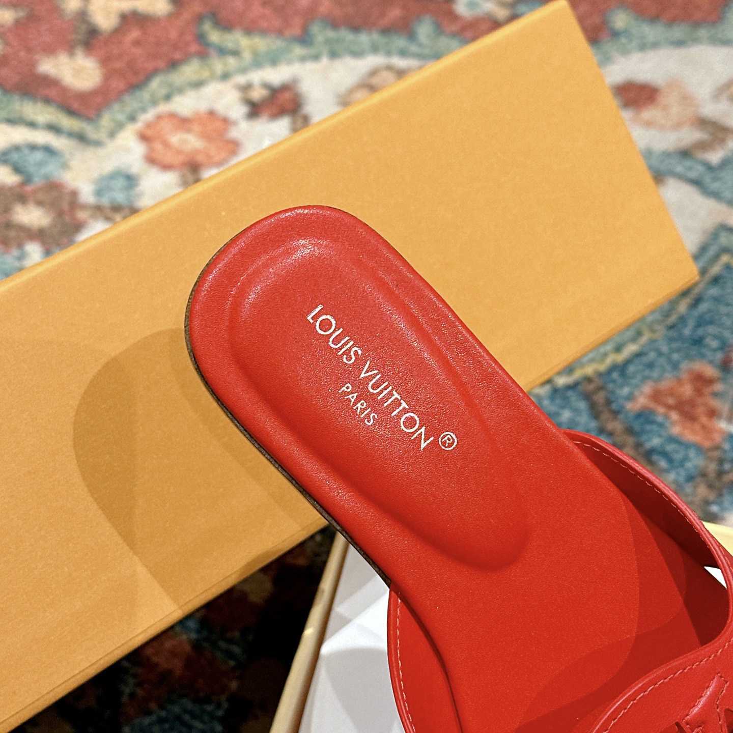 Louis Vuitton LV Isola Flat Mule - DopestKickz