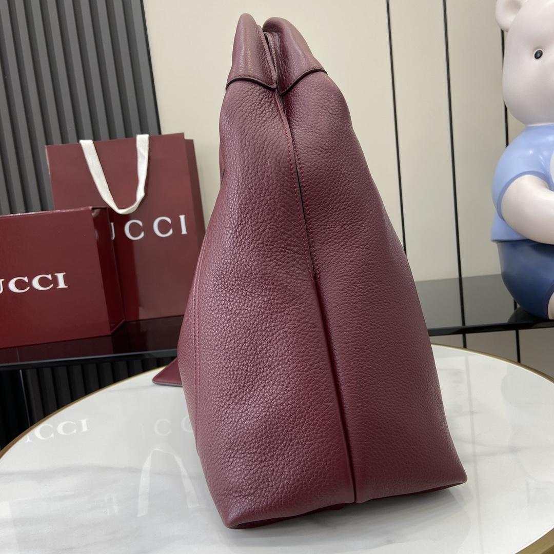 Gucci Softbit Maxi Shoulder Bag - DopestKickz