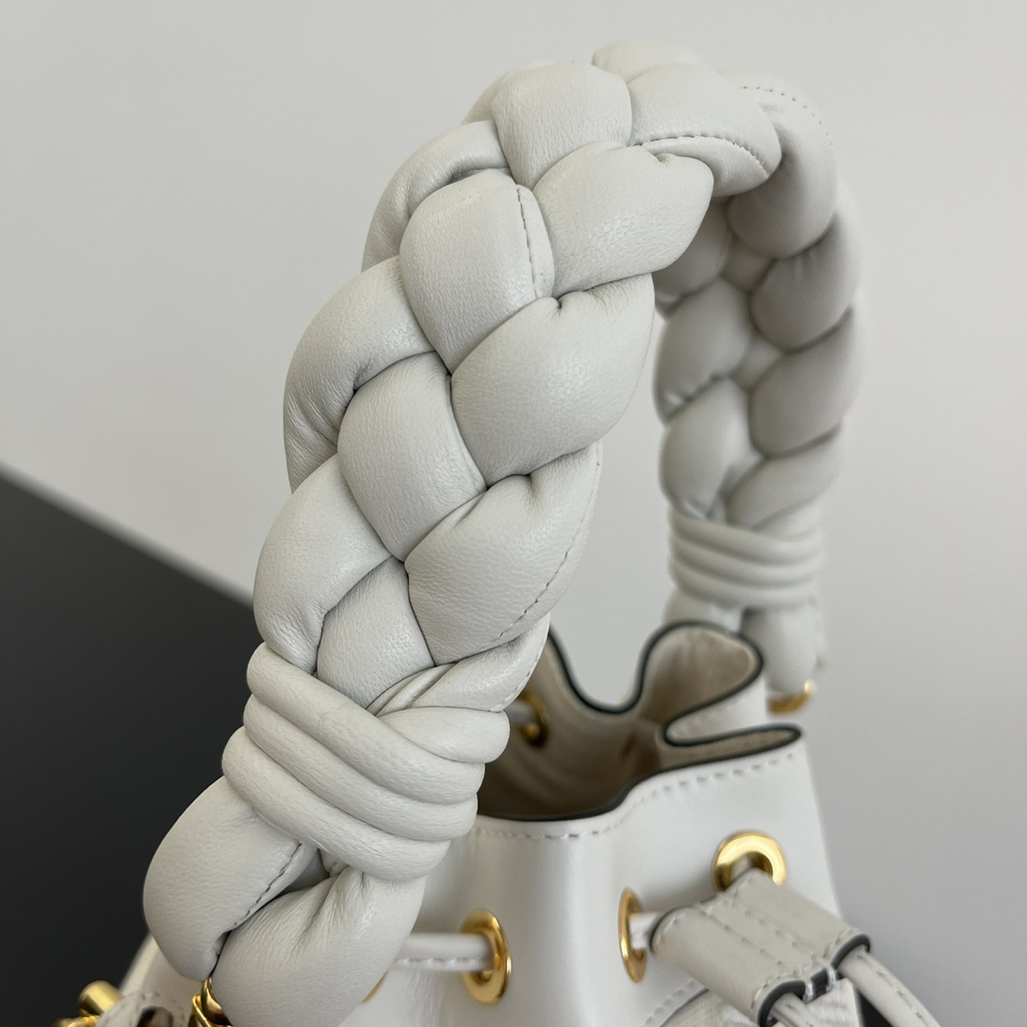 Fendi Bucket Bag (18-12-10cm) - DopestKickz