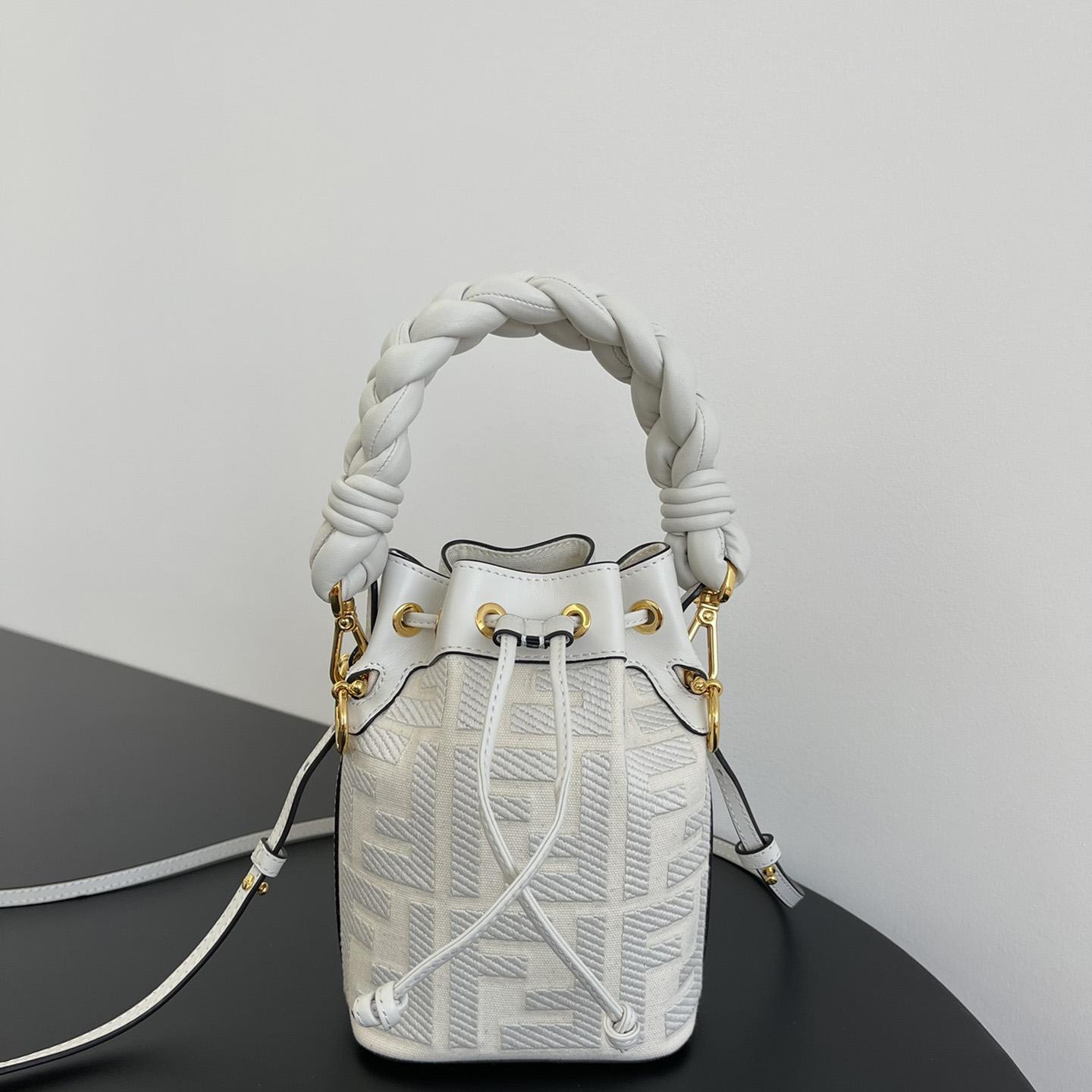 Fendi Bucket Bag (18-12-10cm) - DopestKickz