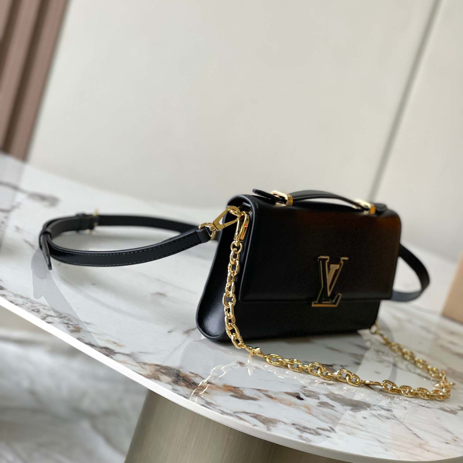 Louis Vuitton Wallet On Chain Capucines   M12143 - DopestKickz