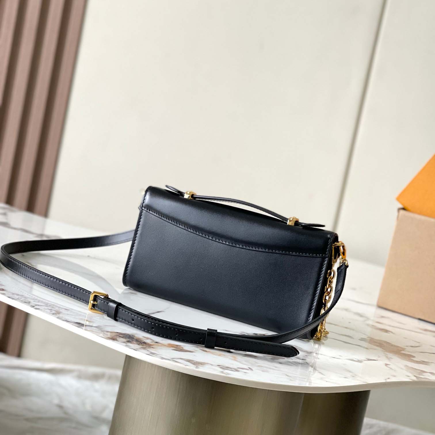 Louis Vuitton Wallet On Chain Capucines   M12143 - DopestKickz