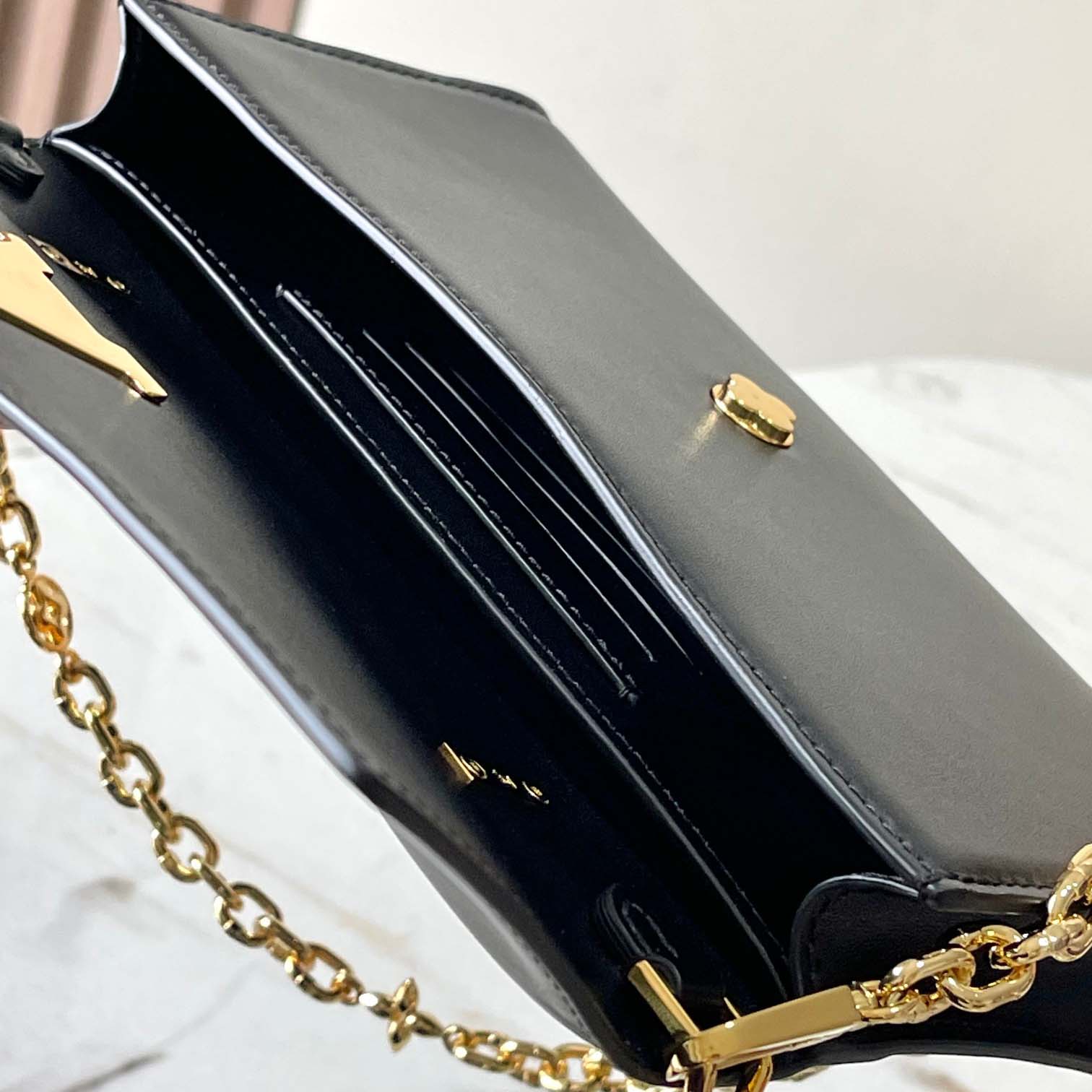 Louis Vuitton Wallet On Chain Capucines   M12143 - DopestKickz