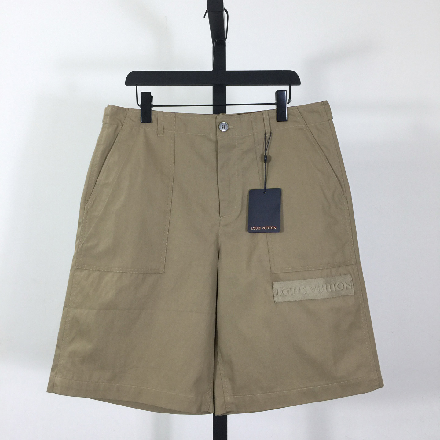 Louis Vuitton Shorts    - DopestKickz