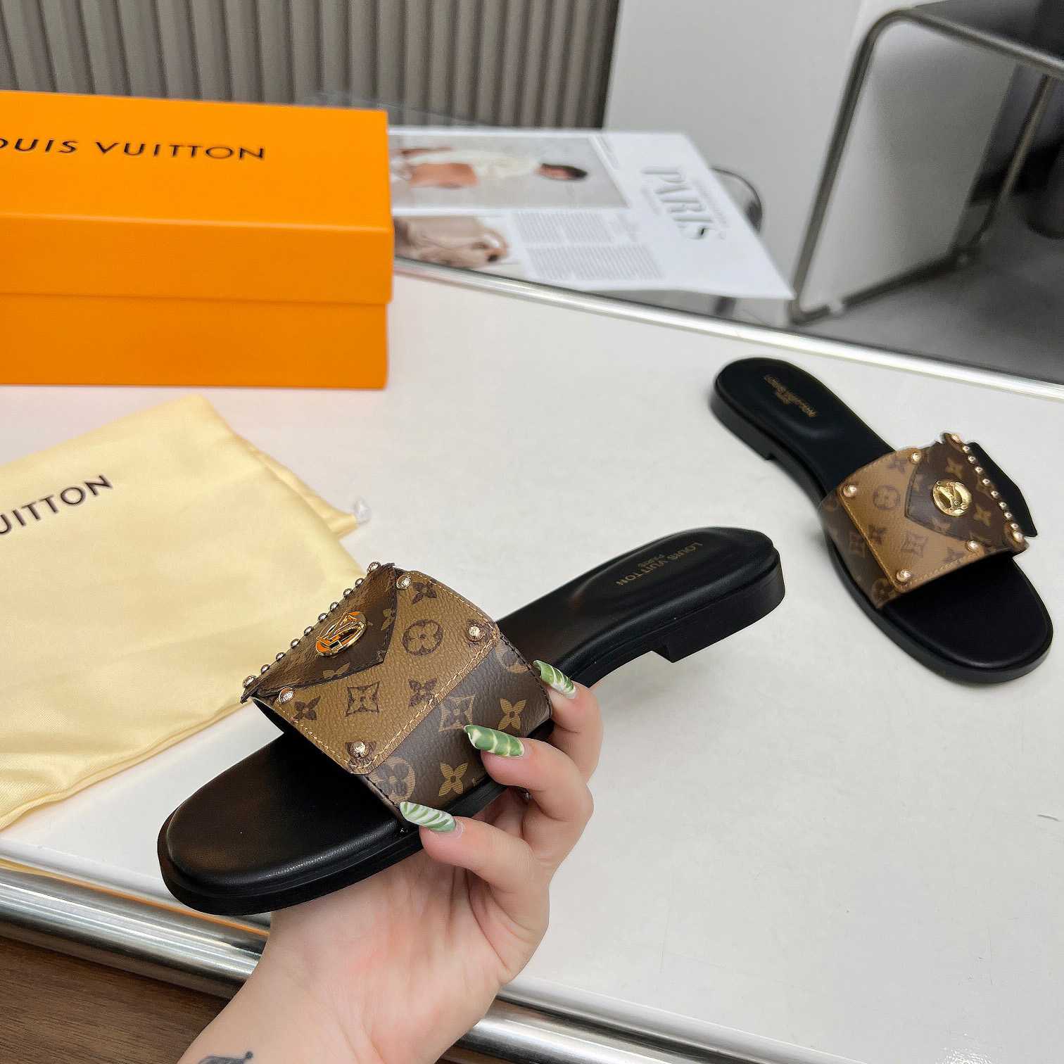 Louis Vuitton LV Frame Flat Mule   1ACXG7 - DopestKickz