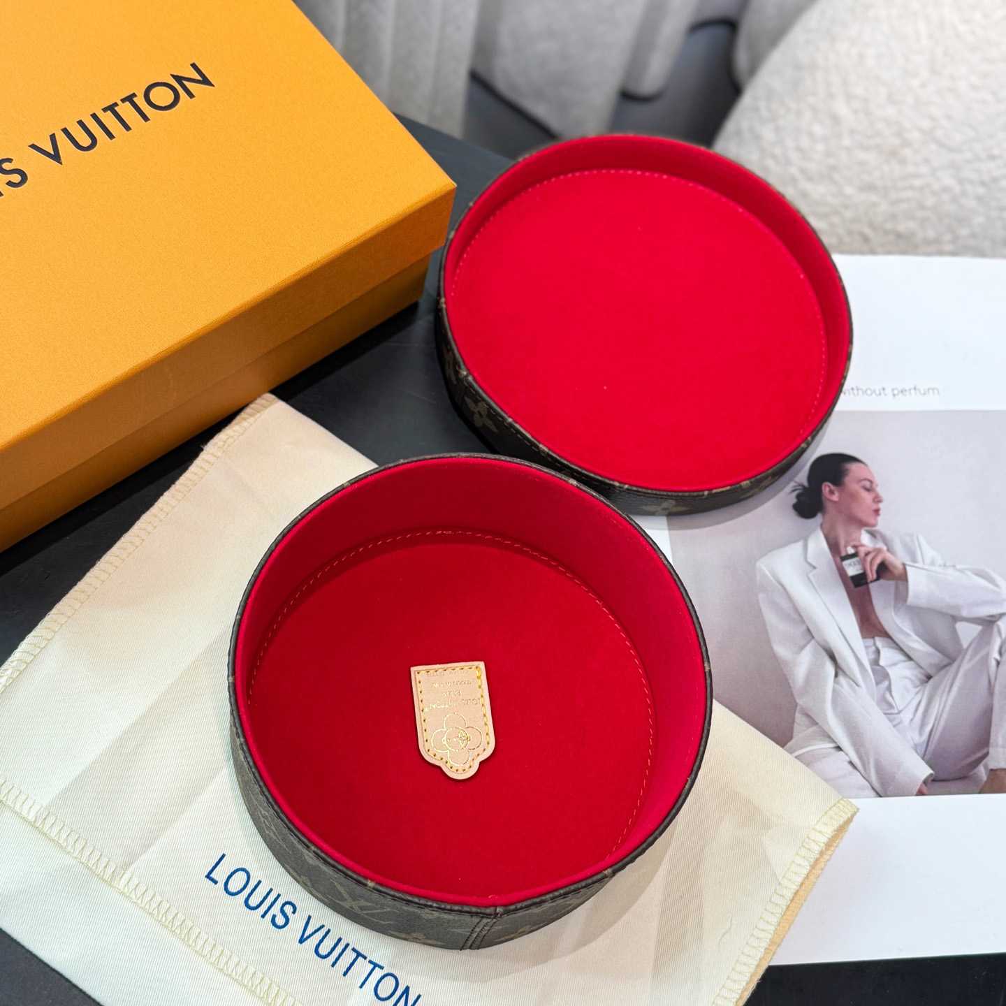 Louis Vuitton Vivienne Candy Box   GI1169 - DopestKickz
