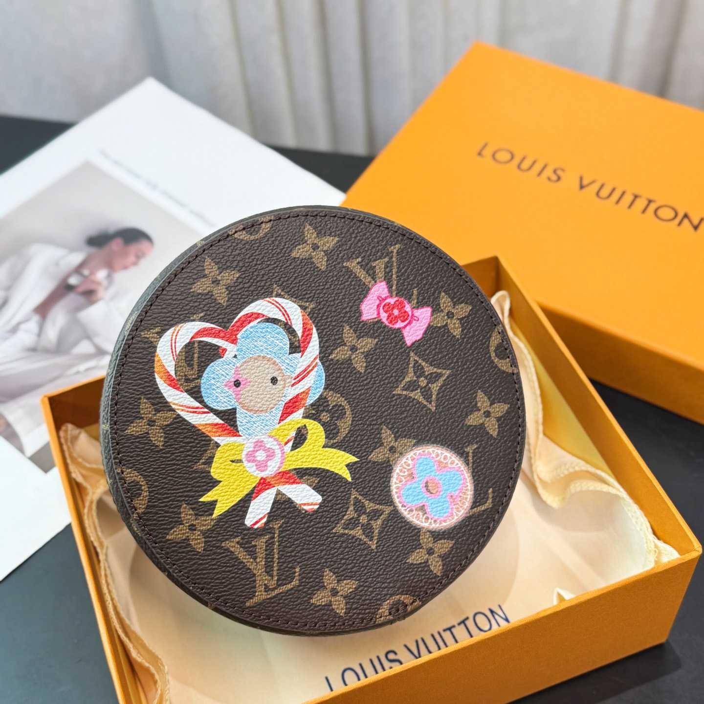 Louis Vuitton Vivienne Candy Box   GI1169 - DopestKickz