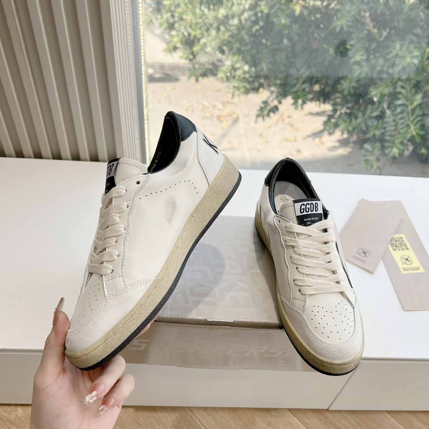 Golden Goose Sneakers - DopestKickz