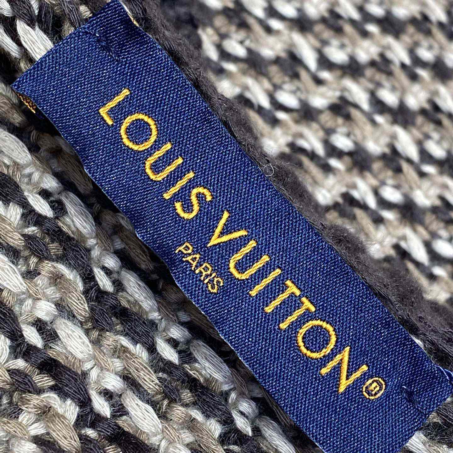 Louis Vuitton Cotton Jacquard Vest   1AHC37 - DopestKickz