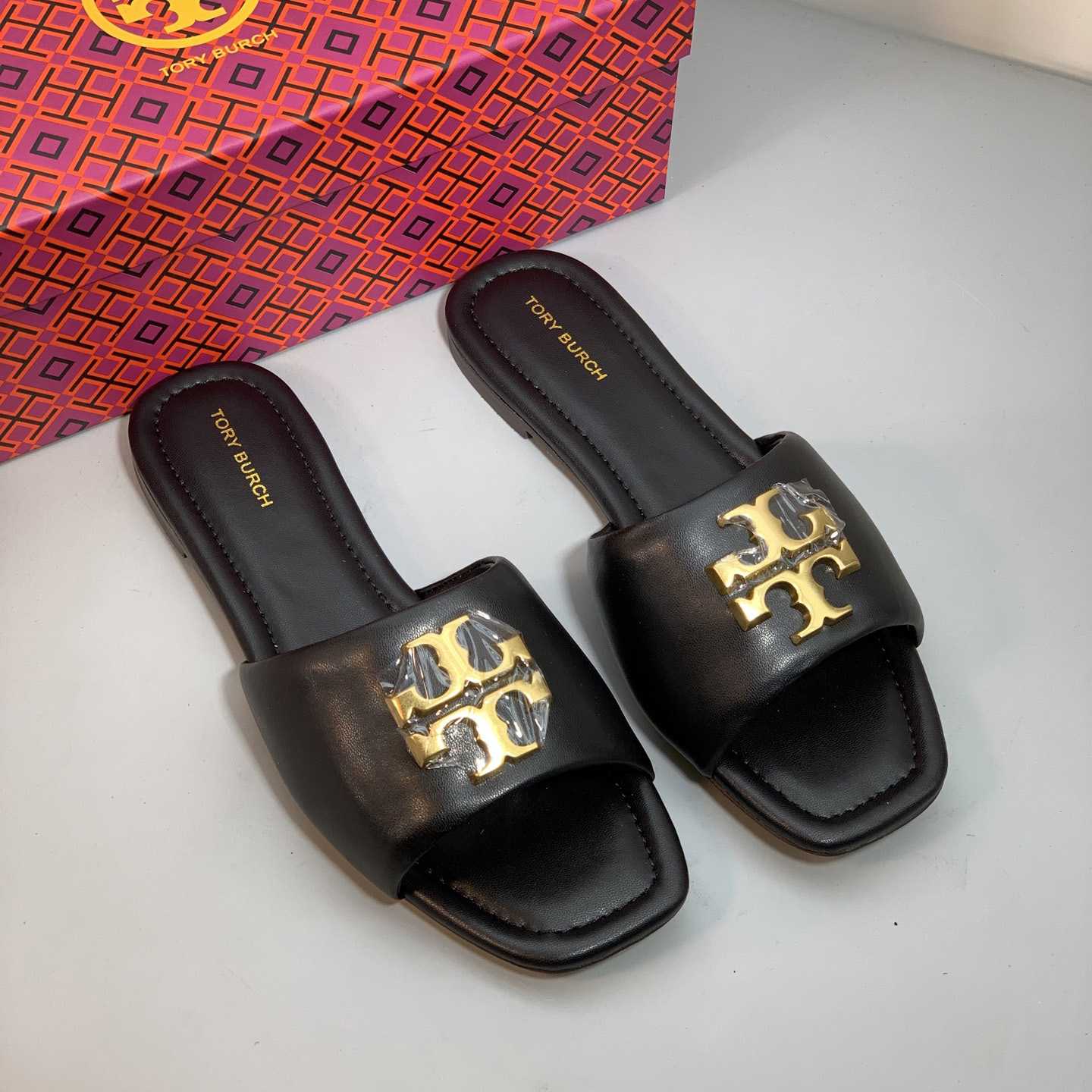 Tory Burch Eleanor Slide Sandal - DopestKickz