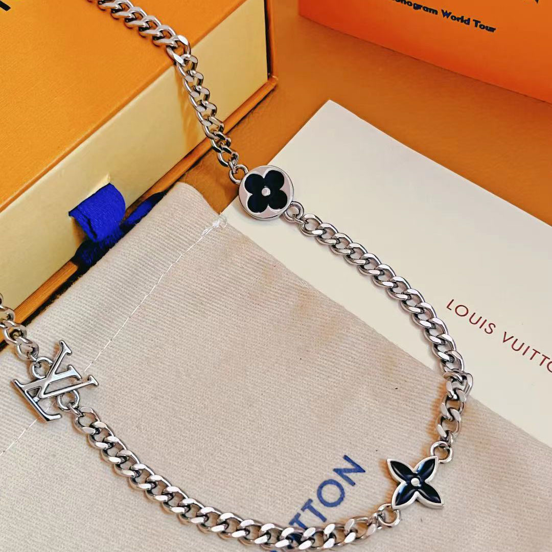 Louis Vuitton LV Spike Charms Necklace  M01717 - DopestKickz