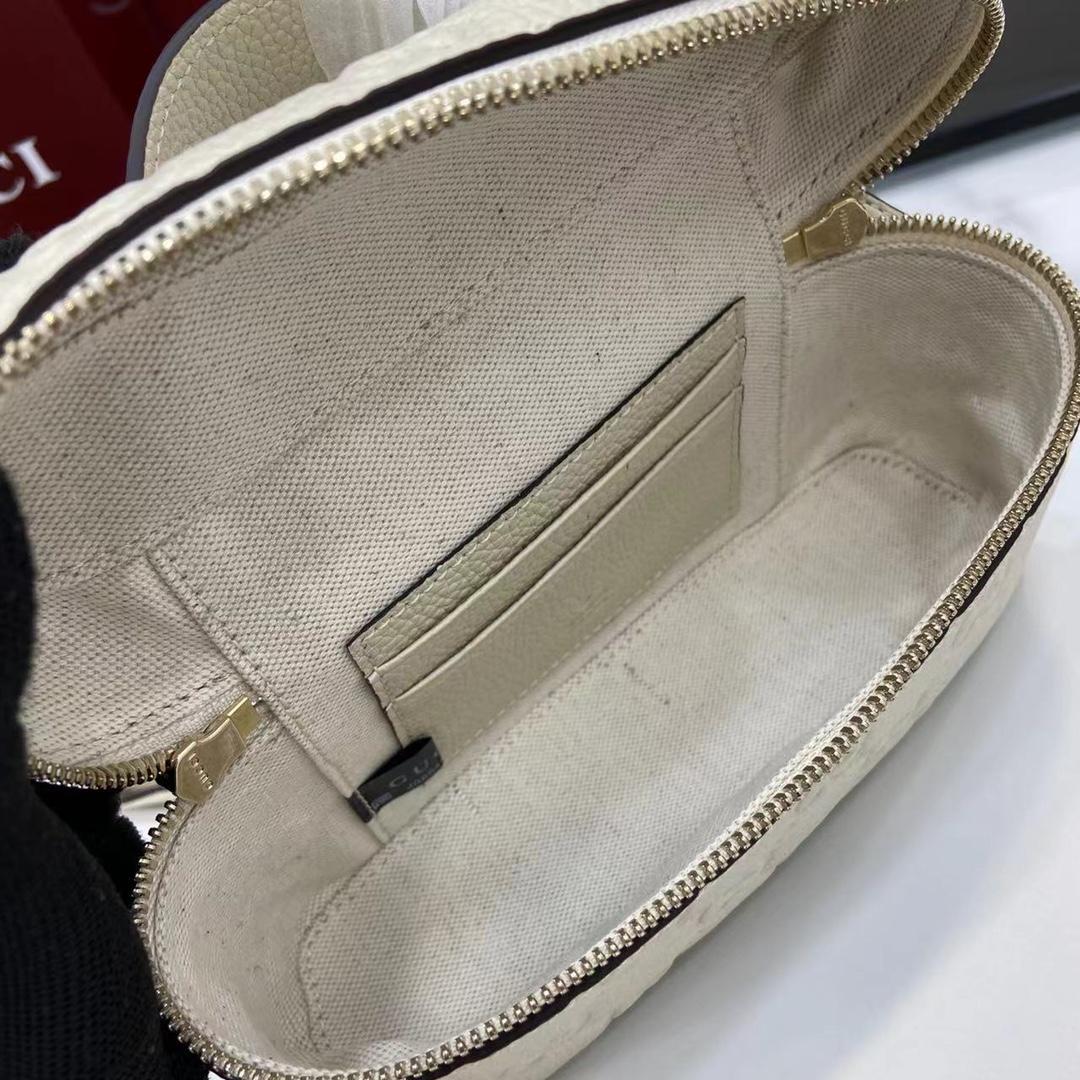 Gucci GG Emblem Small Bag - DopestKickz