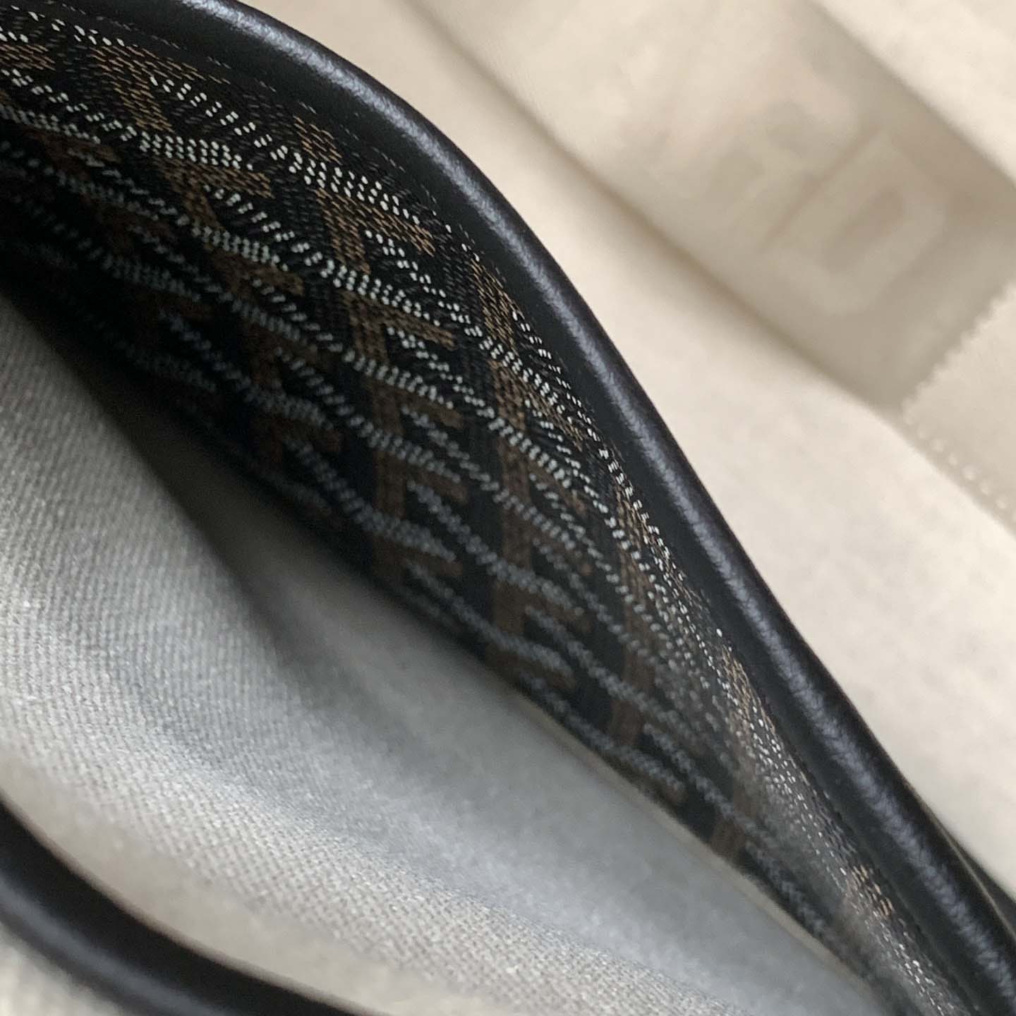 Goyard Capetien Messenger Bag    - DopestKickz
