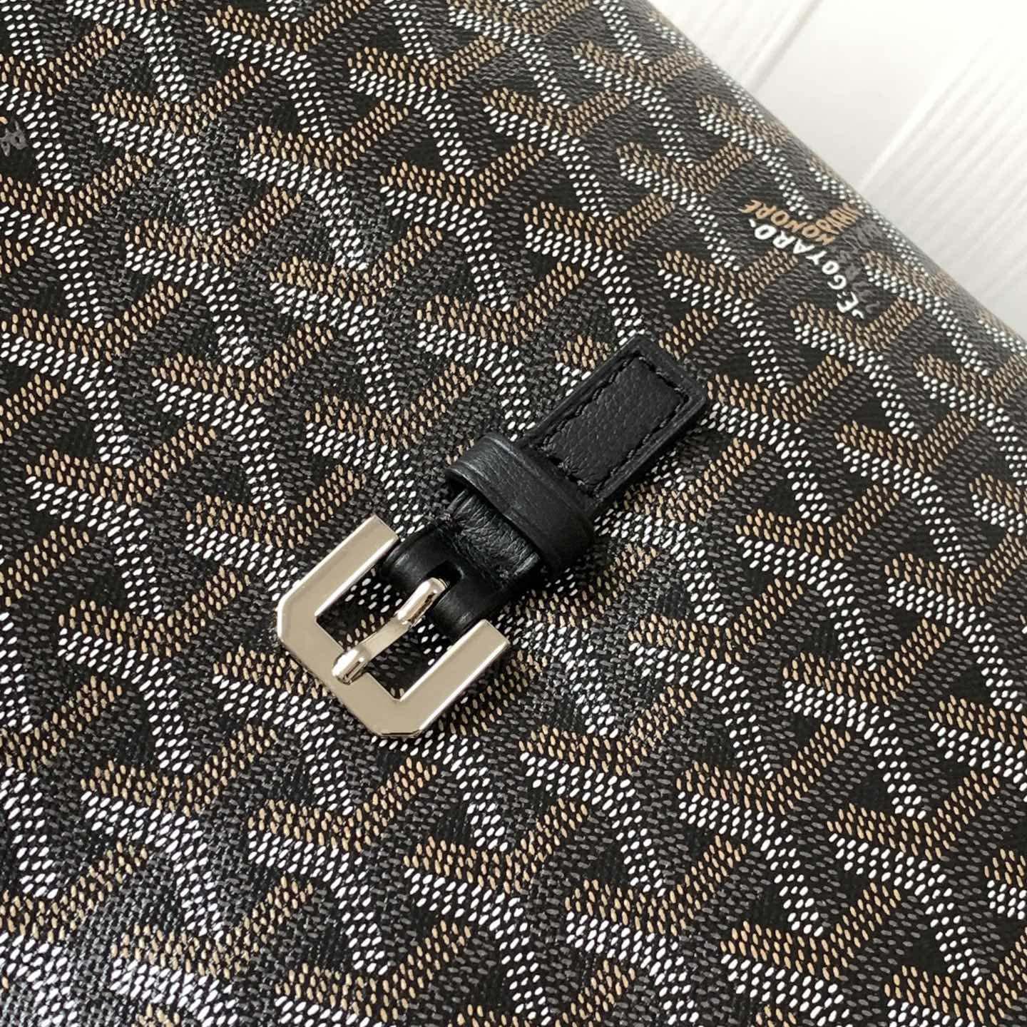 Goyard Capetien Messenger Bag    - DopestKickz