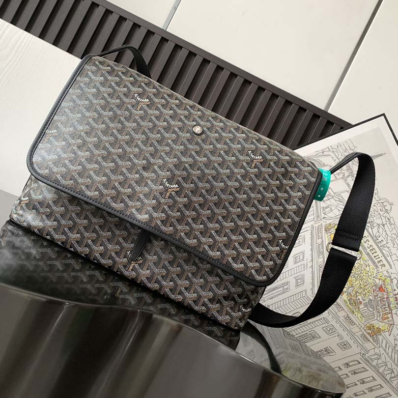 Goyard Capetien Messenger Bag    - DopestKickz