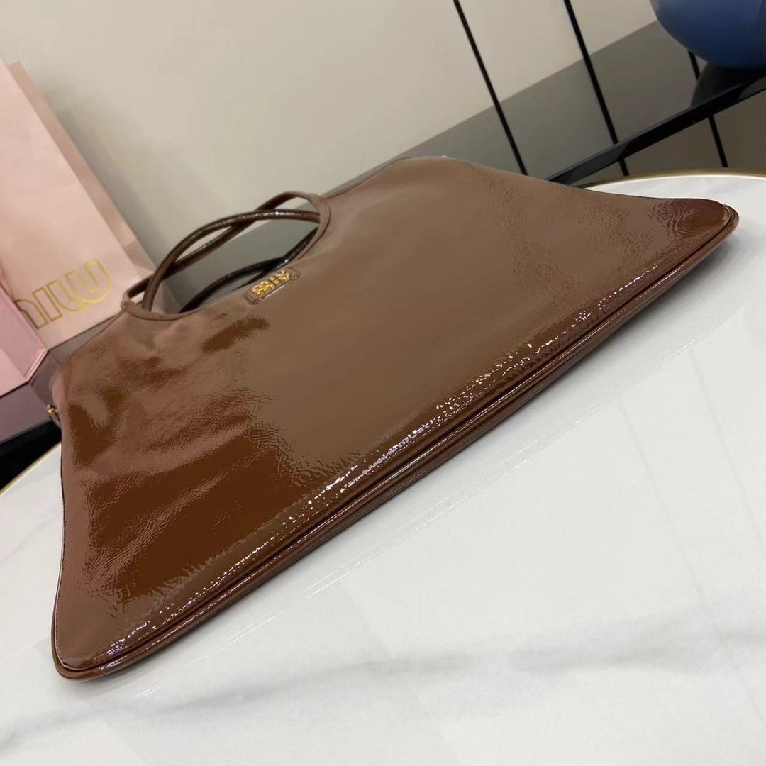 Miu Miu IVY Leather Bag - DopestKickz