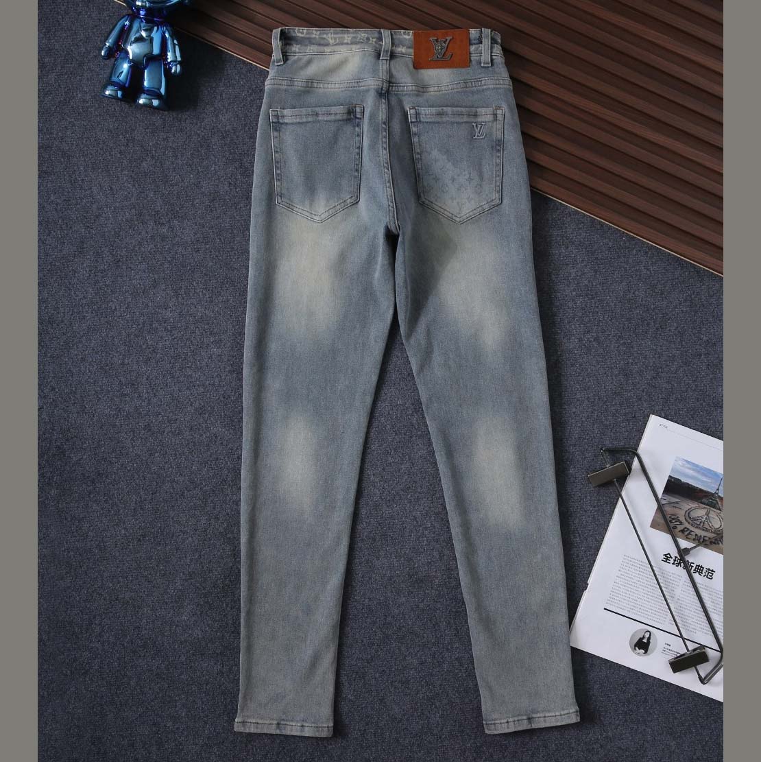 Louis Vuitton Jeans - DopestKickz