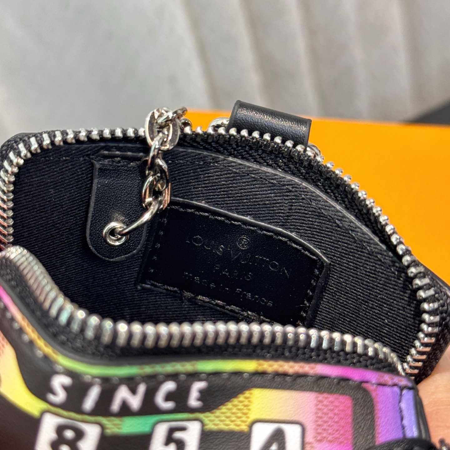 Louis Vuitton LV Stereo Bag Charm   M02395 - DopestKickz