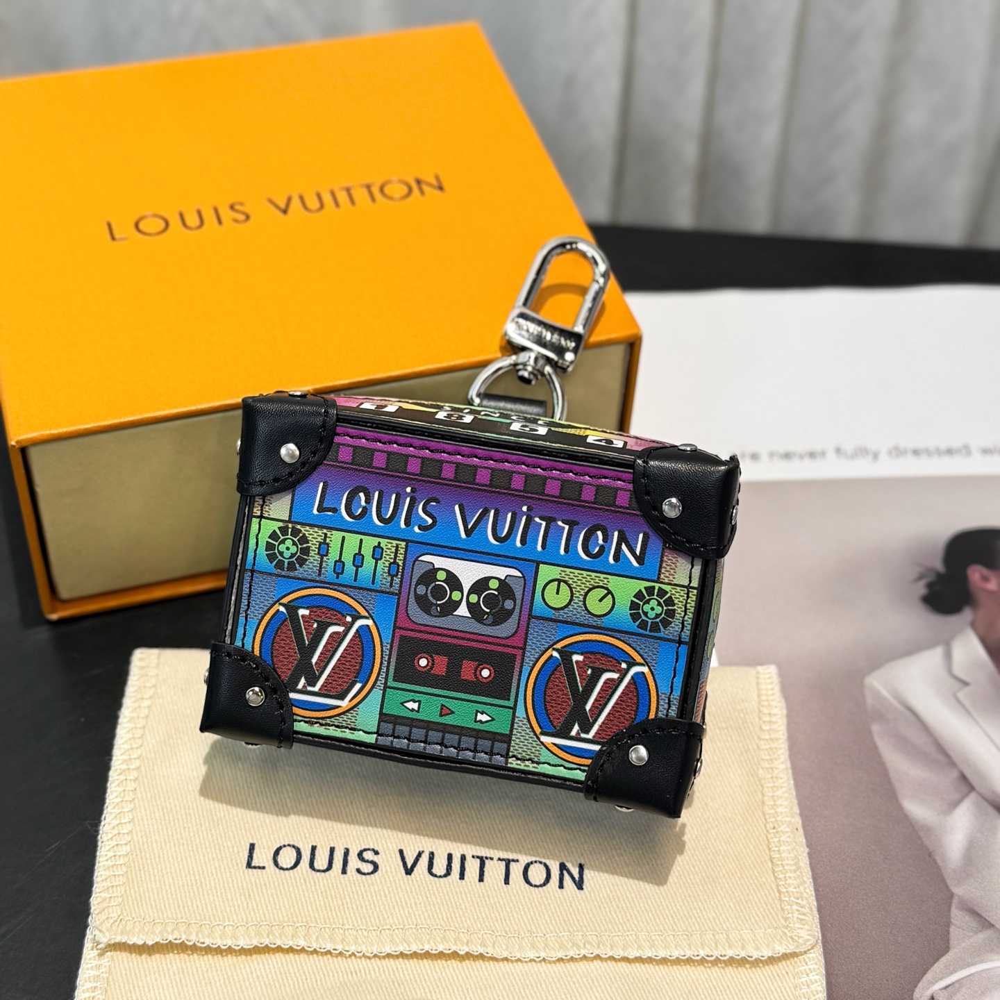Louis Vuitton LV Stereo Bag Charm   M02395 - DopestKickz